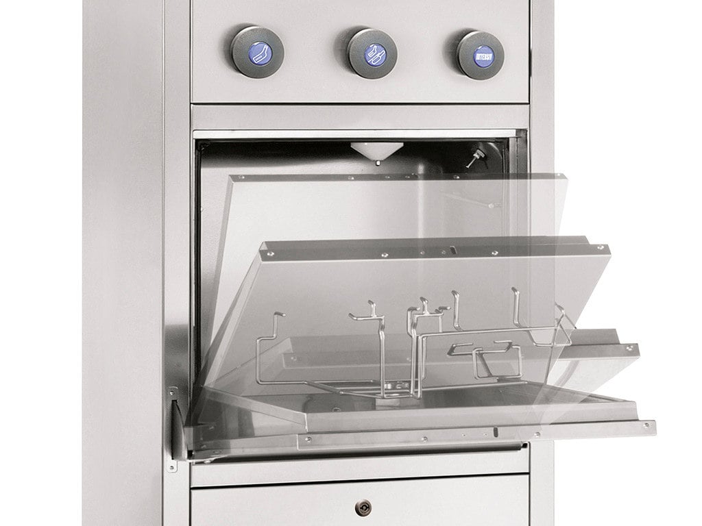 Panamatic XL2 bedpan washer disinfector door opening