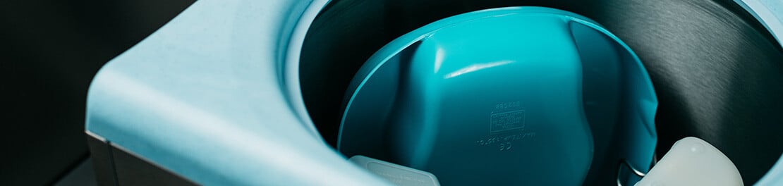 Panamatic Optima2 with bedpans loaded